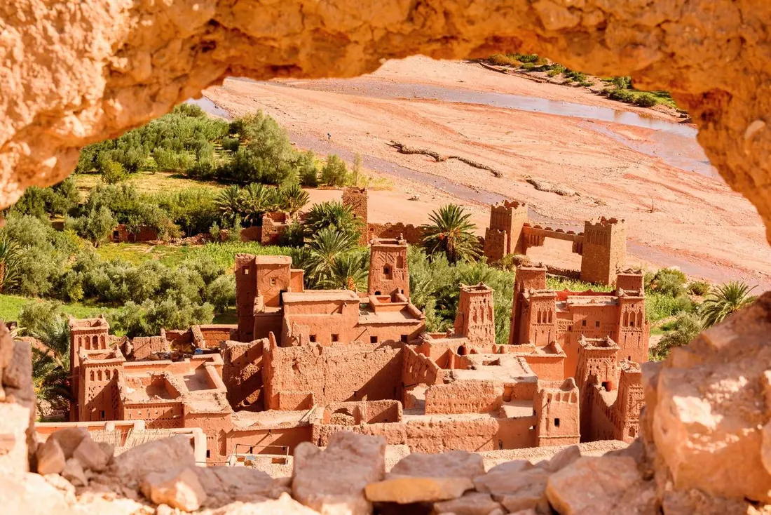 Close view of the earthen kasbahs of Aït Ben Haddou